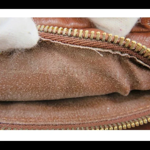 Authentic LOUIS VUITTON Jeune Fille PM Monogram Crossbody Shoulder Bag - Picture 9 of 10